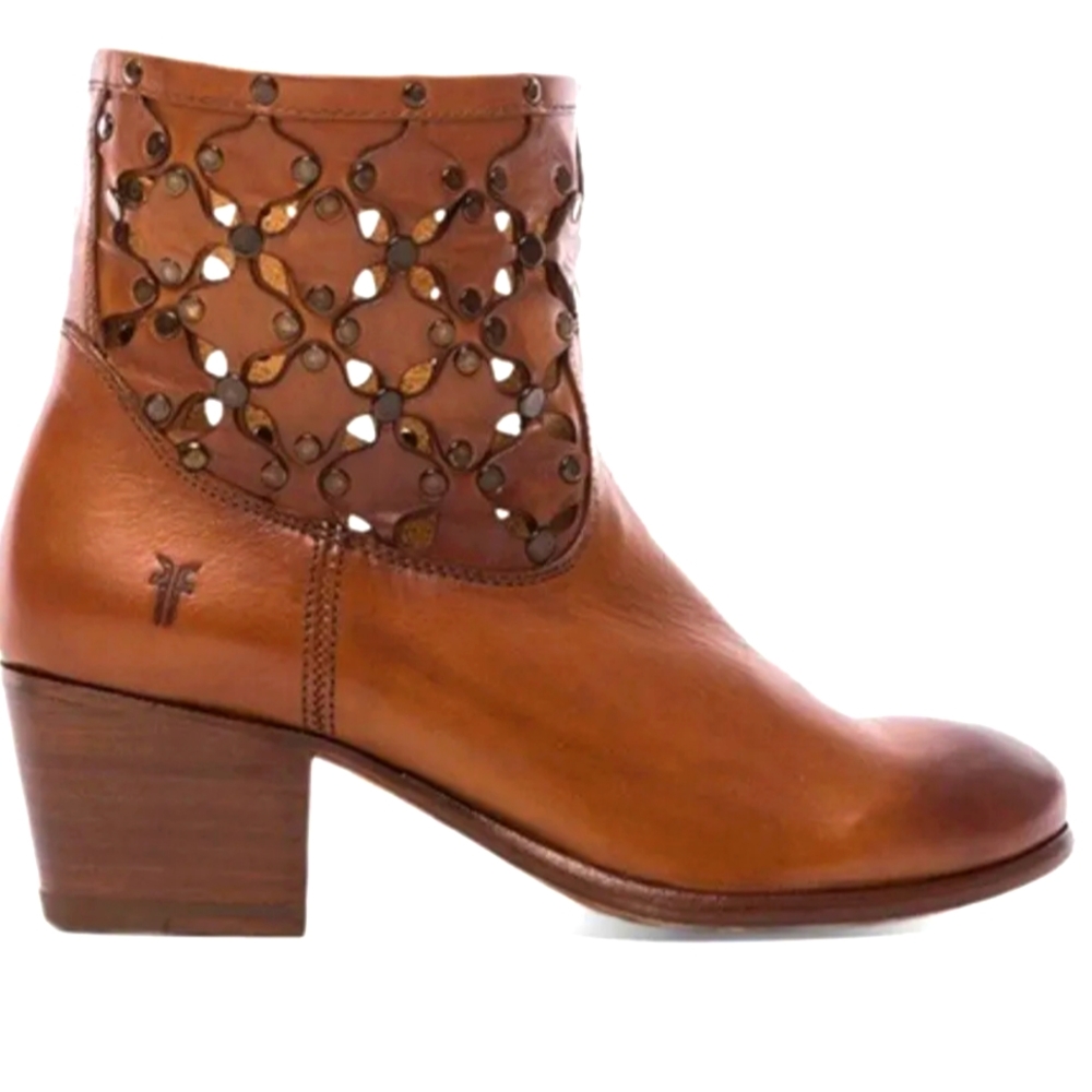 Frye courtney lace cut studded booties sz 10b perfect!